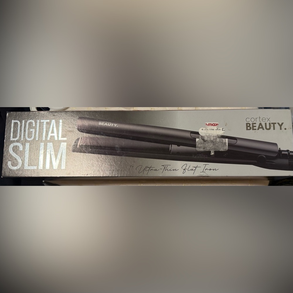Black Digital Slim Flat Iron